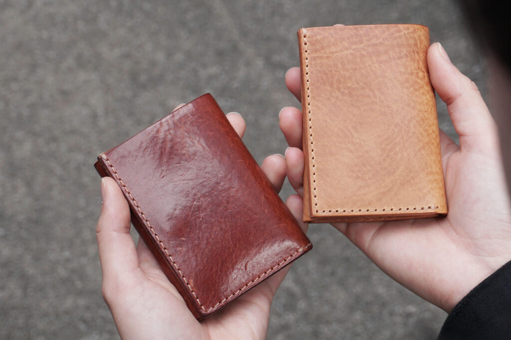 三つ折りコンパクトウォレットの経年変化